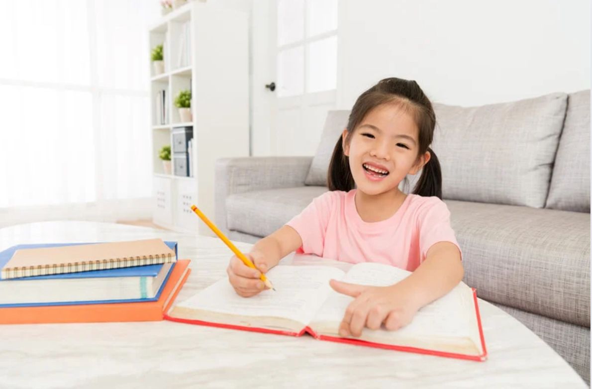 English Reading & Writing Mastery Courses for Children (Ages 4–14)